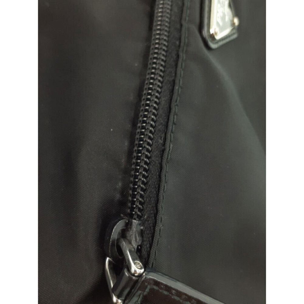 Prada ReNylon Saffiano leather shoulder bag black - Picture 4 of 9